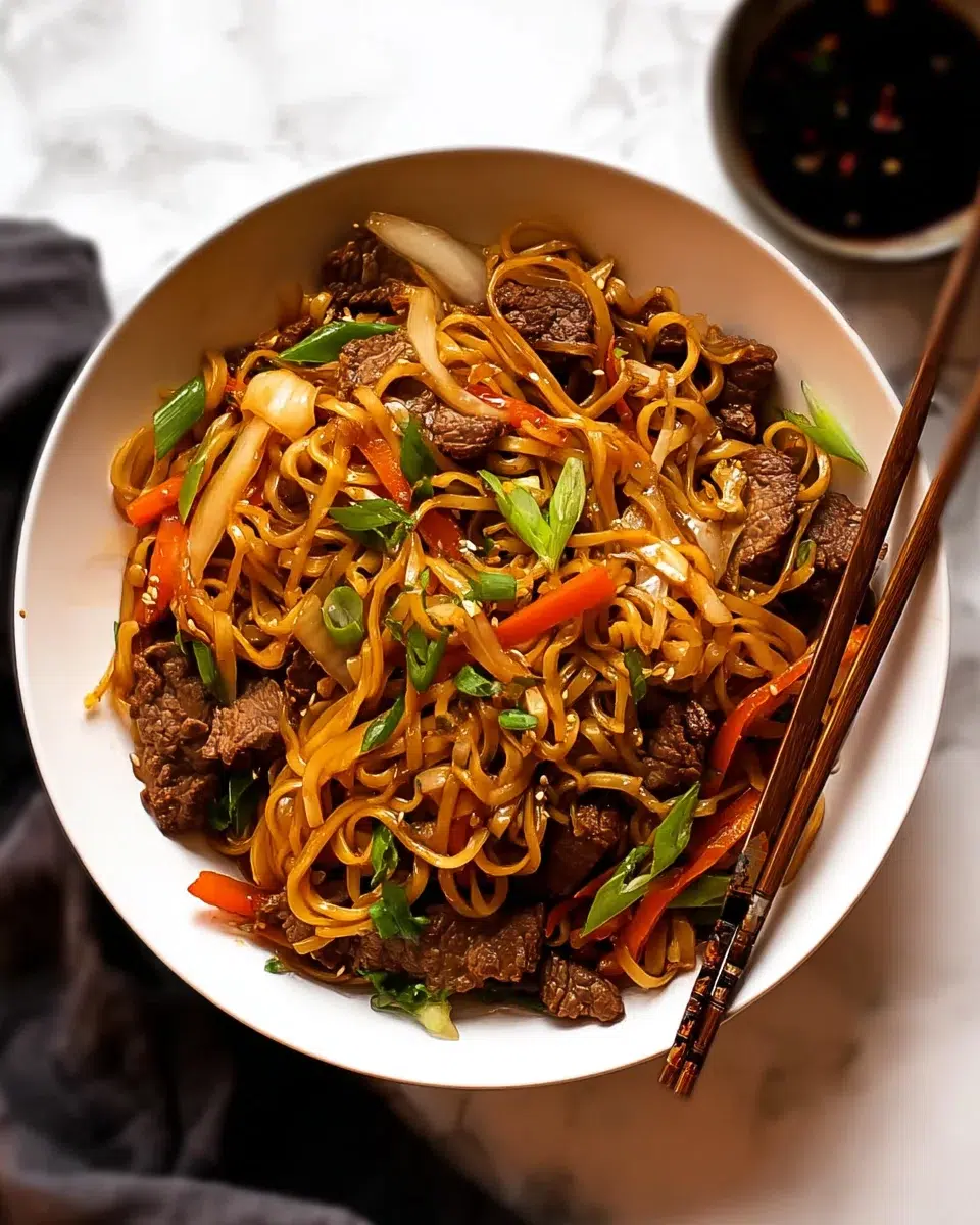 Beef Chow Mein: Discover This Easy Stir-Fry Recipe!