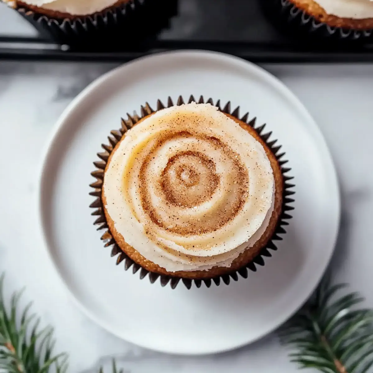 Cinnamon Roll Cupcakes hgkf6h