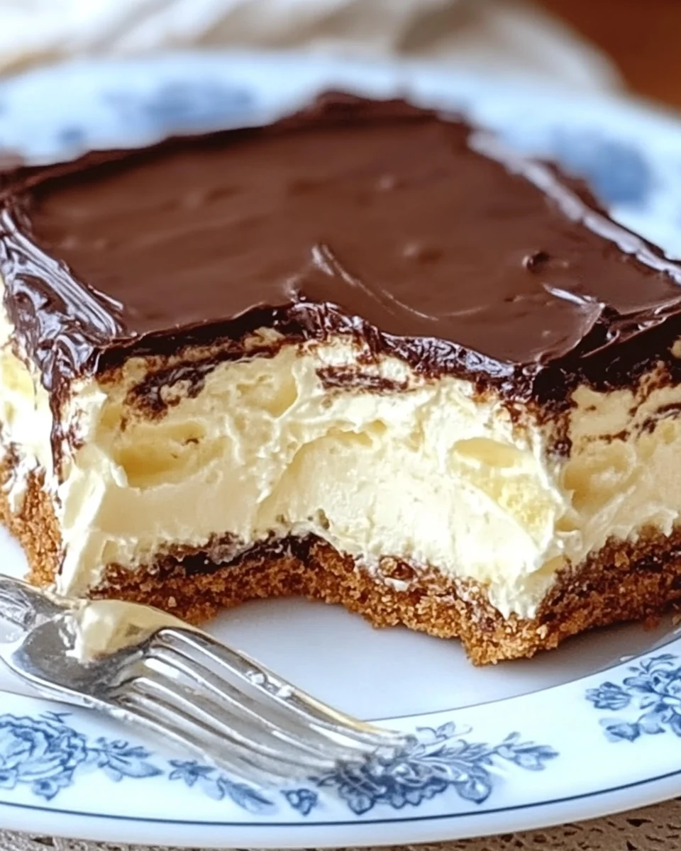 No-Bake Eclair Cake: A Quick and Delicious Treat!