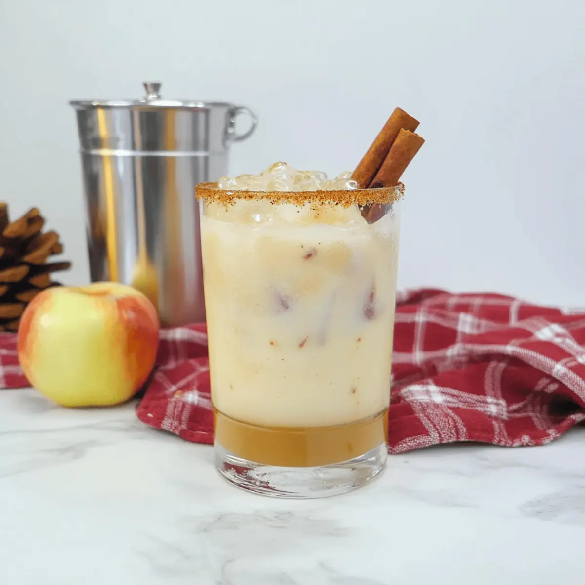 Caramel Apple Butterscotch Cocktail n3qobn