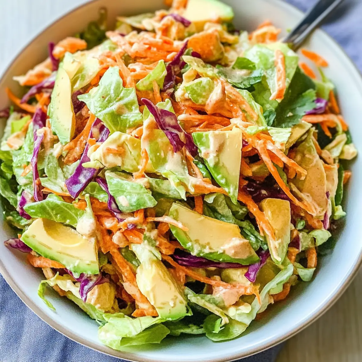 Vibrant Thai Salad with Avocado for a Refreshing Twist